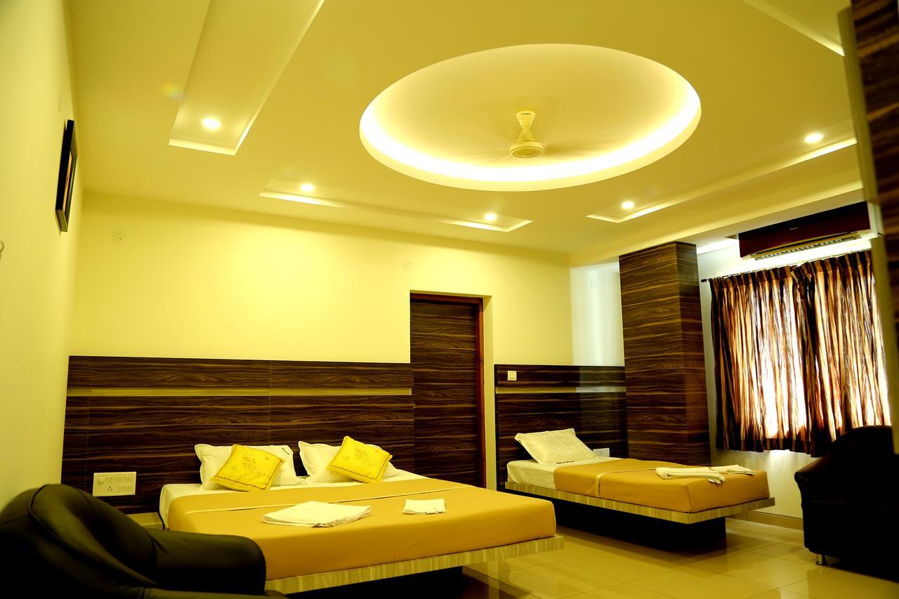 Samarth Residency Hotel Hospet Buitenkant foto
