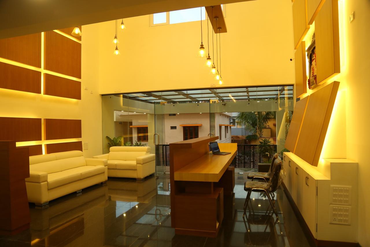 Samarth Residency Hotel Hospet Buitenkant foto