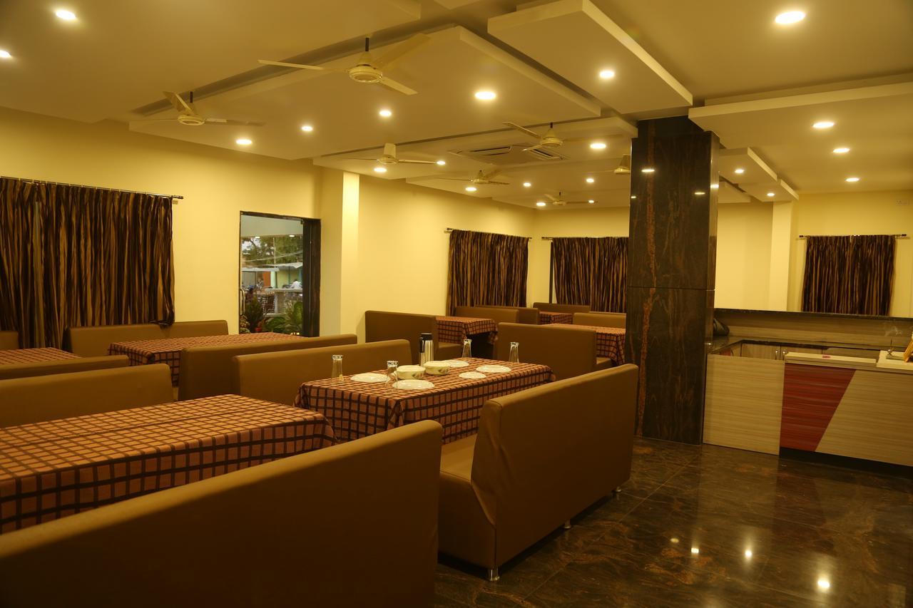 Samarth Residency Hotel Hospet Buitenkant foto